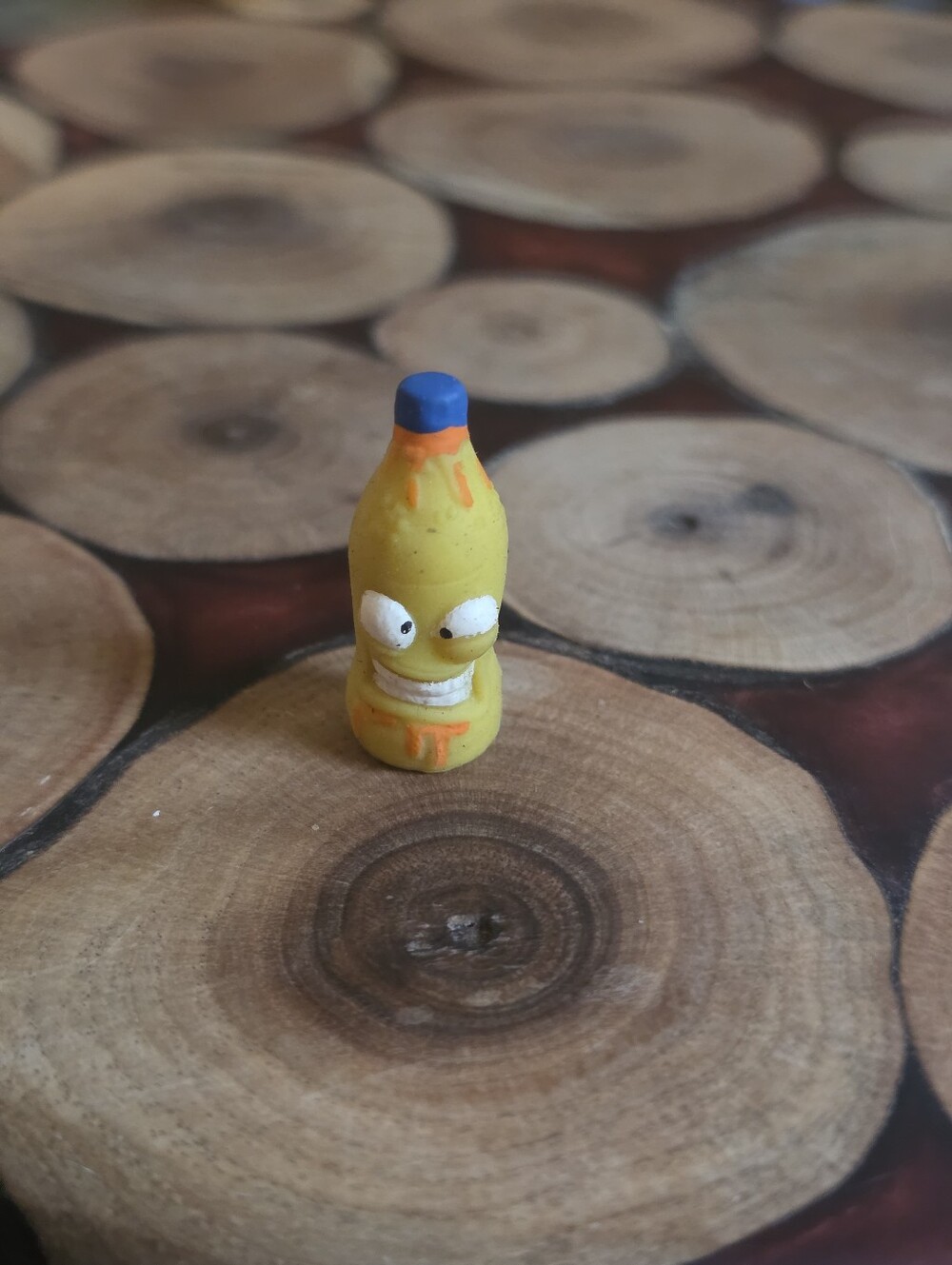 The Grossery Gang Series 1 Moose Toys Leaky Juice
